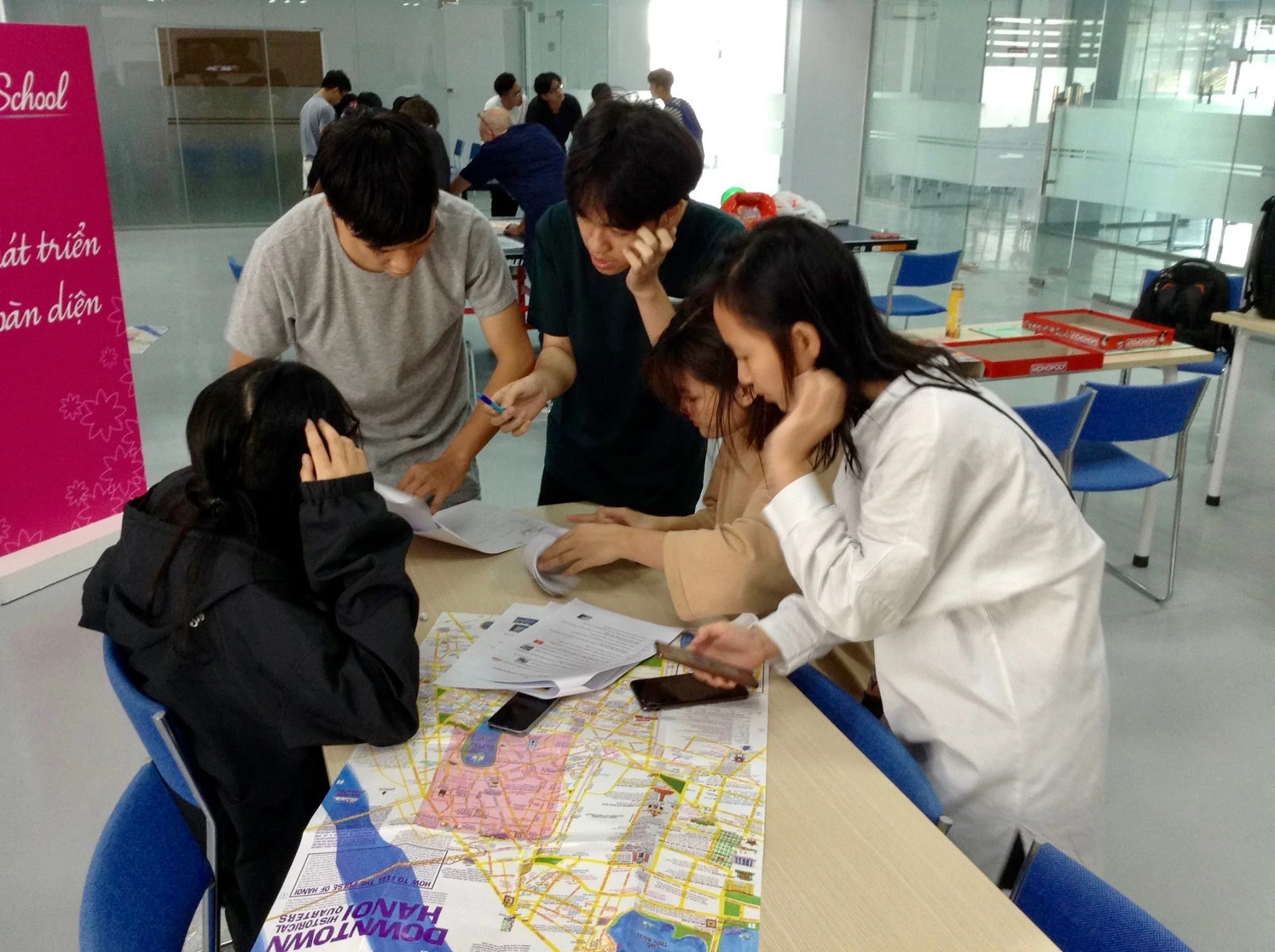 Amazing Race Teams.jpg