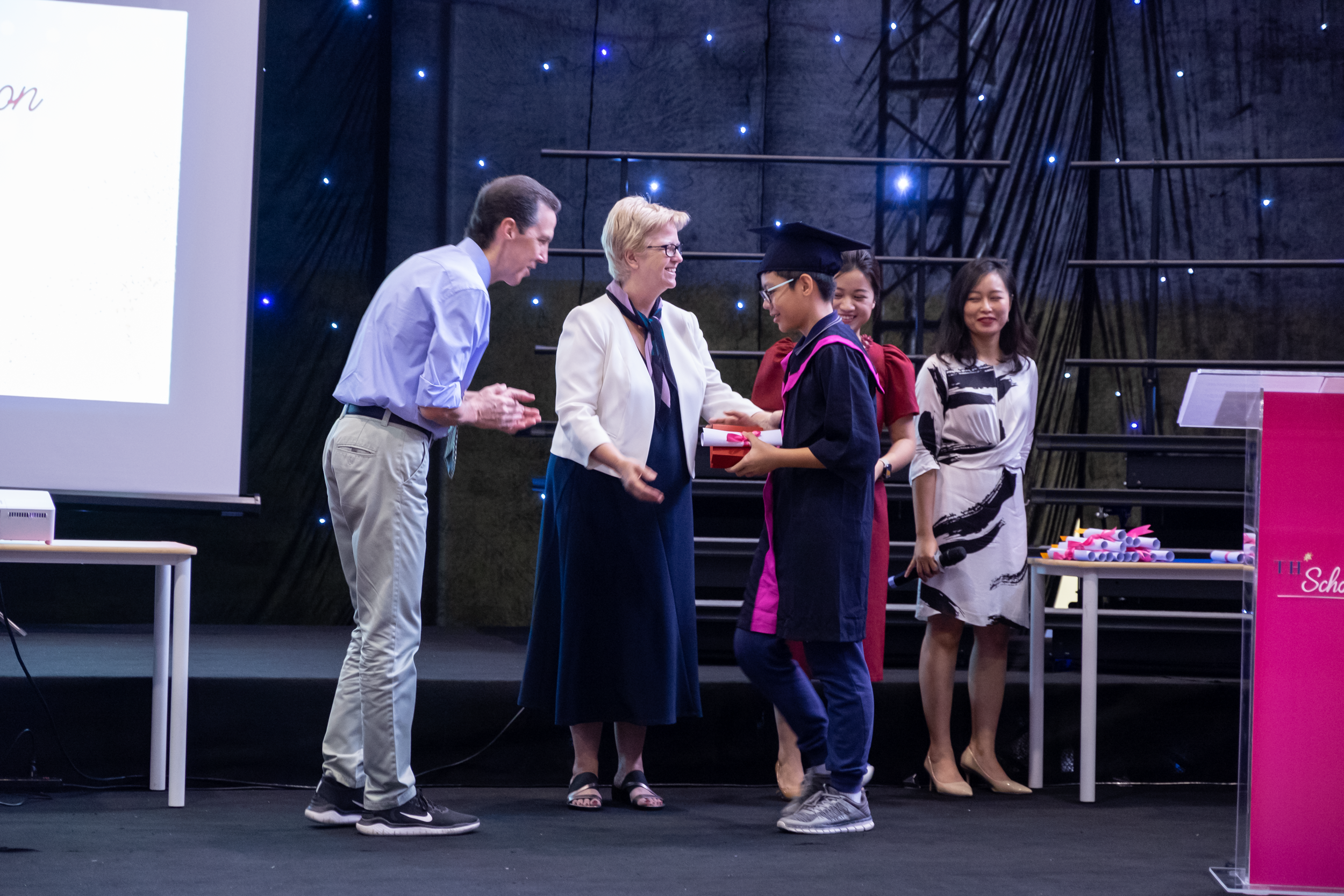 G5 Graduation-97.PNG