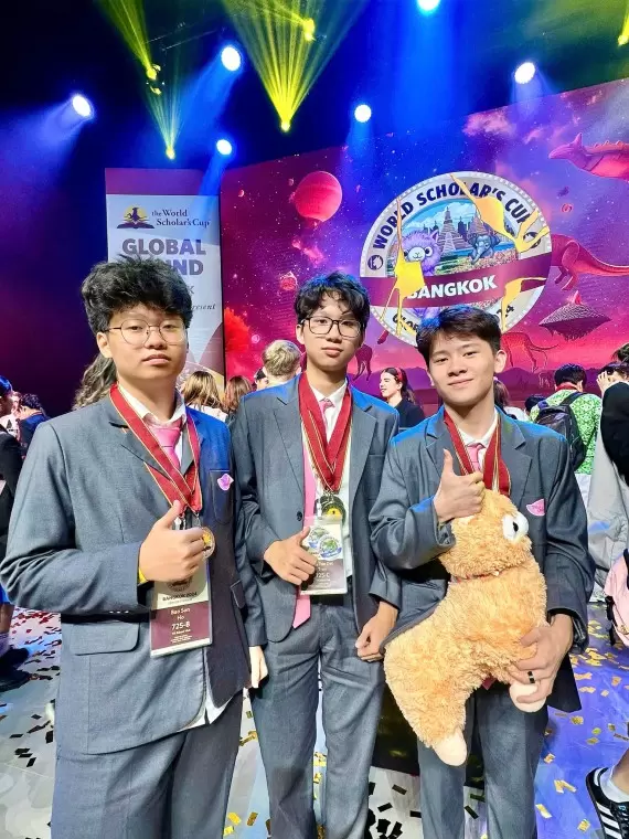 TH SCHOOL VINH STUDENTS SECURE A SPOT IN THE WORLD SCHOLAR 'S CUP FINAL AT YALE UNIVERSITY, USA